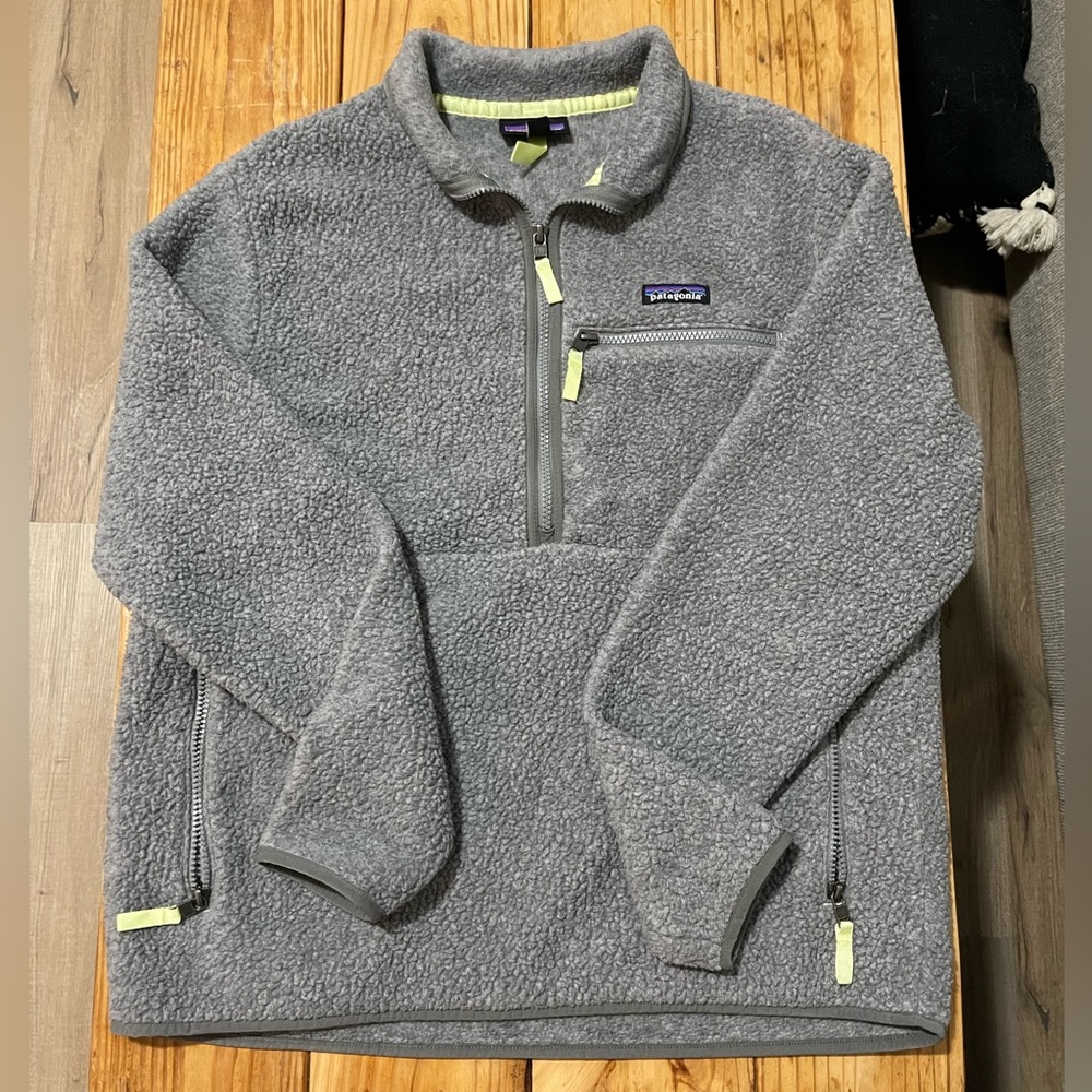 Women’s quarter zip Patagonia size large